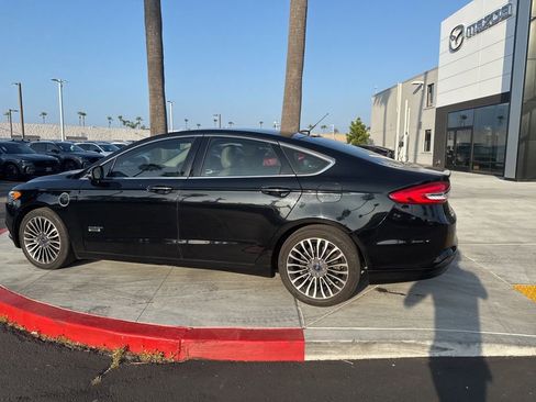 Used 2018 Ford Fusion Energi SE image 12