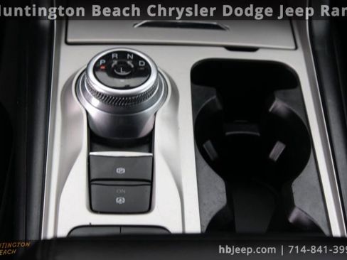 Used 2021 Ford Explorer XLT image 16