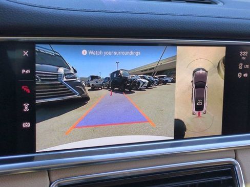 Used 2022 Porsche Panamera image 20