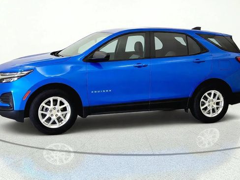 Used 2024 Chevrolet Equinox LS w/ LPO, Floor Liner Package FWD image 3