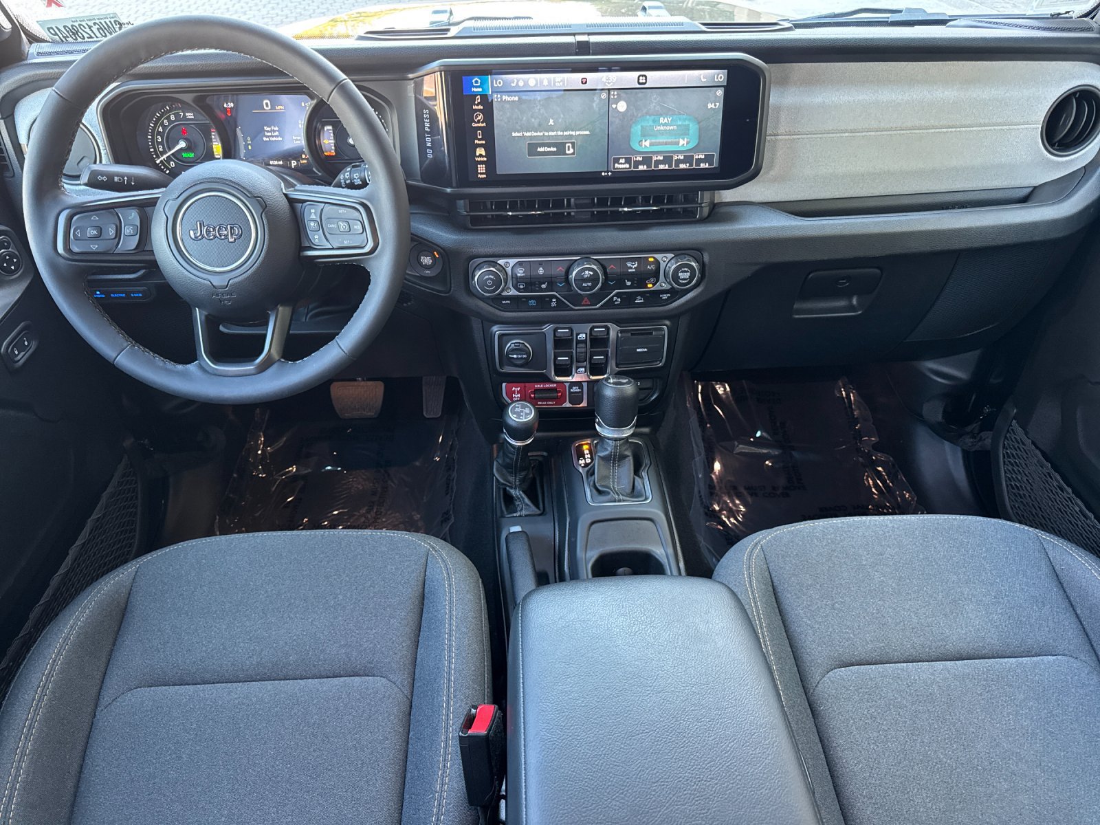 Used 2025 Jeep Wrangler Unlimited Sport S 4xe AWD/4WD image 15