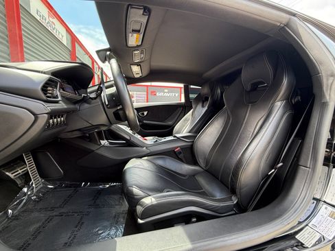 Used 2016 Lamborghini Huracan LP 610-4 AWD/4WD image 22