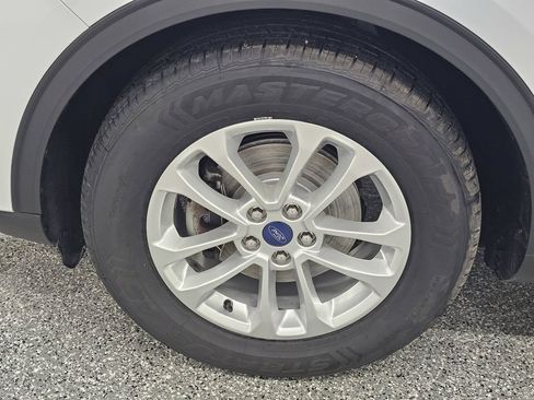Used 2022 Ford Escape SE w/ Convenience Package FWD image 8