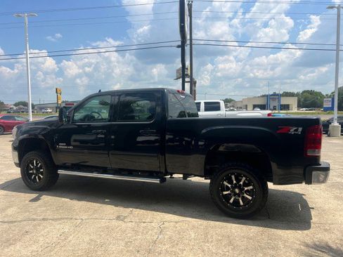 Used 2009 GMC Sierra 2500 SLT w/ SLT Convenience Package image 10
