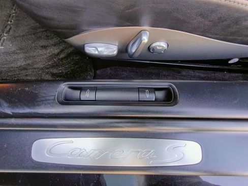 Used 2005 Porsche 911 Carrera S image 30