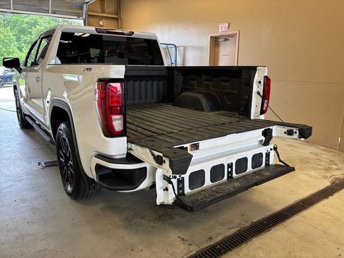 Used 2023 GMC Sierra 1500 Elevation w/ Preferred Package AWD/4WD image 24