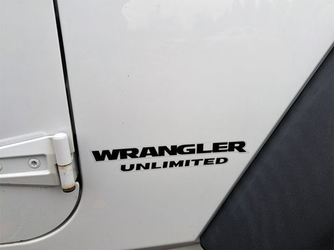 Used 2015 Jeep Wrangler Unlimited Sport w/ Quick Order Package 24S image 26