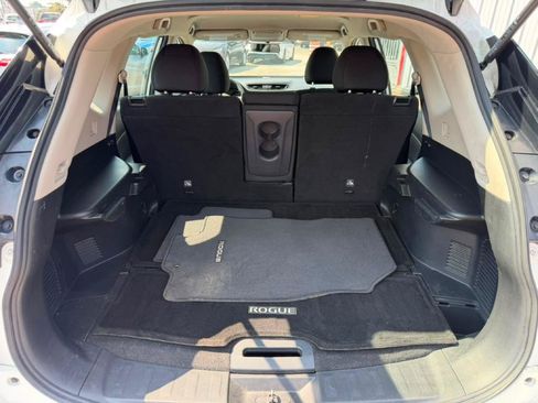 Used 2018 Nissan Rogue S FWD image 29