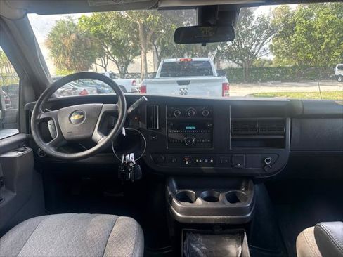 Used 2020 Chevrolet Express 3500 LT w/ LT Preferred Equipment Group RWD image 20