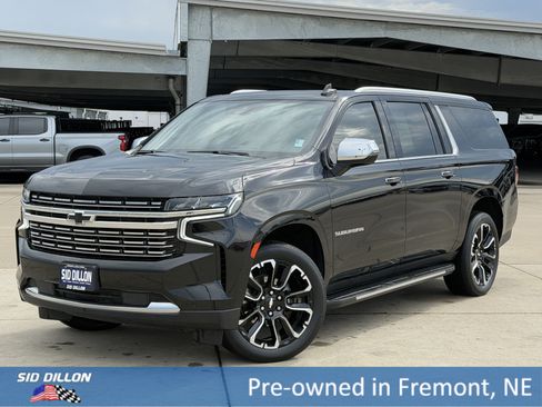 Certified 2023 Chevrolet Suburban Premier w/ LPO, Illumination Package AWD/4WD image 1