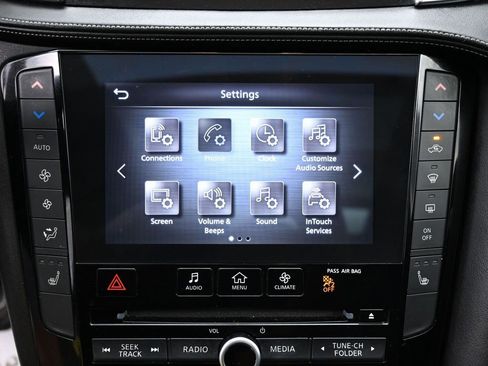 Used 2021 INFINITI QX50 Luxe w/ Appearance Package image 23