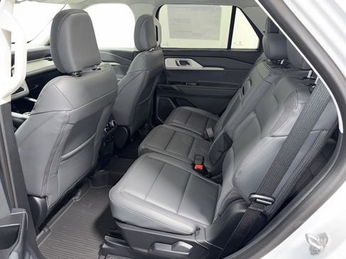 New 2026 Ford Explorer Active w/ Active Comfort Package image 33