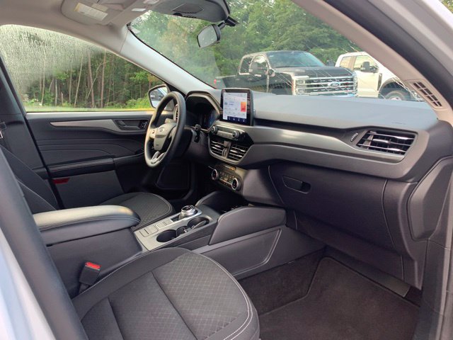 Used 2025 Ford Escape Active AWD/4WD image 15