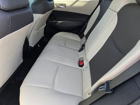 Used 2024 Toyota Corolla Cross XLE w/ Convenience Package FWD image 14