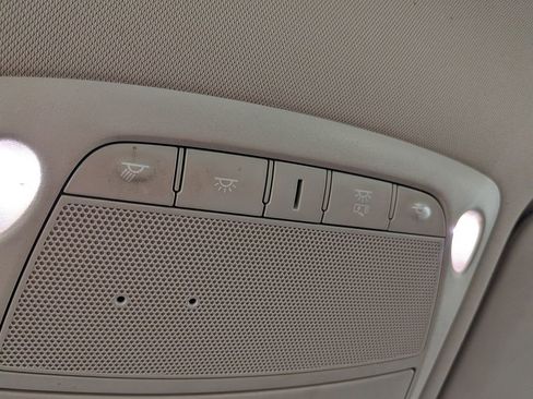 Used 2019 Nissan Rogue S image 30