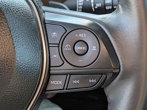 Used 2024 Toyota Corolla Cross AWD Hybrid w/ Convenience Package image 21