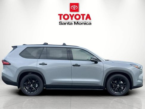 New 2026 Toyota Grand Highlander AWD Hybrid image 2