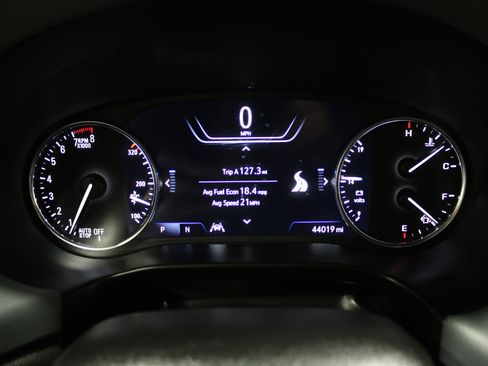 Used 2024 Buick Enclave Premium image 15