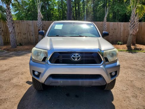 Used 2015 Toyota Tacoma PreRunner w/ SR5 Package image 11