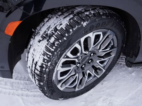 Certified 2024 GMC Yukon Denali Ultimate image 14