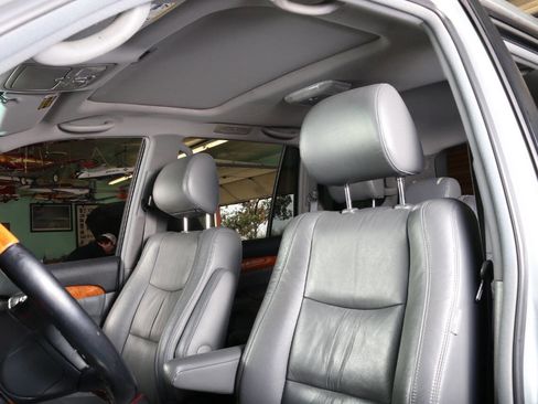 Used 2003 Lexus GX 470 image 36