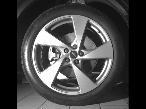 Certified 2025 Audi Q5 Prestige AWD/4WD image 10