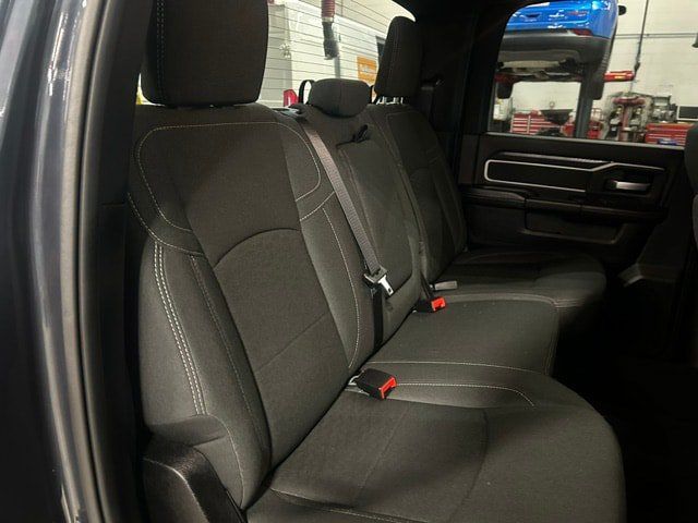 Certified 2025 RAM 2500 Big Horn AWD/4WD image 18