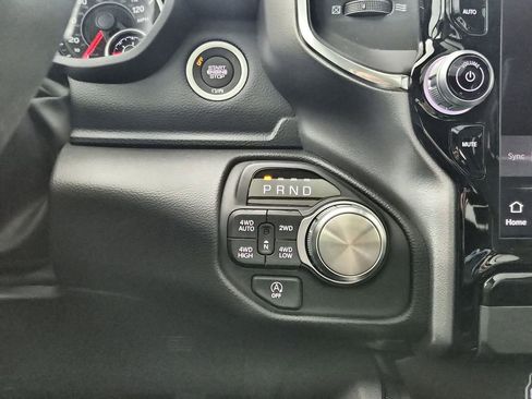 New 2026 RAM 1500 Laramie AWD/4WD image 27