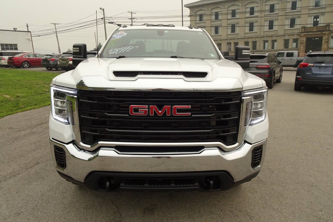Used 2022 GMC Sierra 2500 Pro w/ Convenience Package AWD/4WD image 3