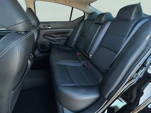 Used 2022 Nissan Altima 2.5 Platinum image 27