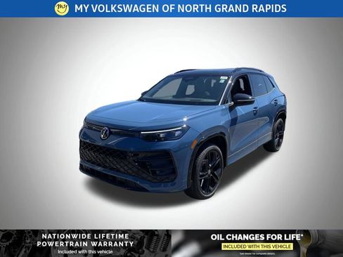 New 2026 Volkswagen Tiguan SE R-Line AWD/4WD image 3