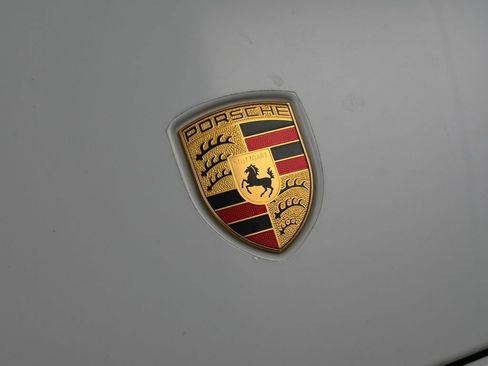 Certified 2019 Porsche 911 Targa 4 image 13