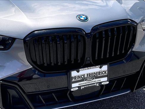 Used 2024 BMW X5 xDrive50e w/ M Sport Package AWD/4WD image 30