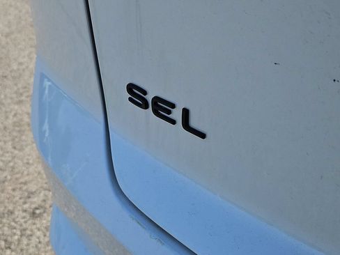 New 2026 Volkswagen Atlas Cross Sport SEL R-Line AWD/4WD image 6