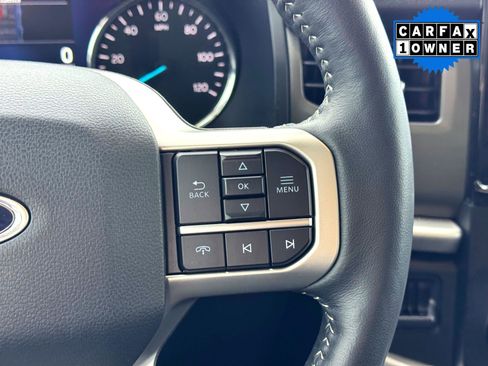 Used 2024 Ford Expedition XLT image 25