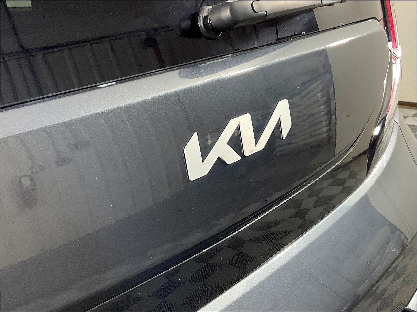 Used 2024 Kia Soul LX FWD image 23