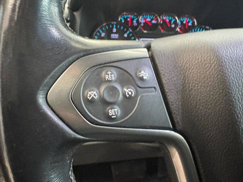 Used 2020 Chevrolet Suburban LT image 45