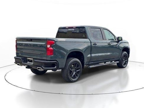 Used 2025 Chevrolet Silverado 1500 Custom Trail Boss w/ LPO, Dark Essentials Package image 4