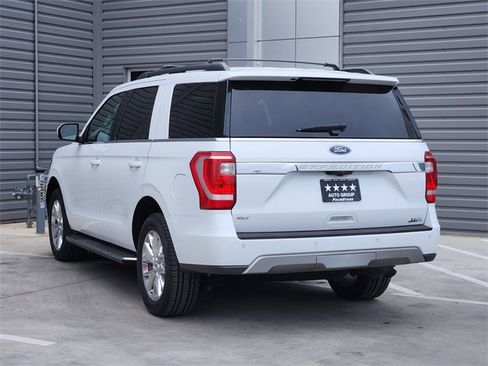 Used 2021 Ford Expedition XLT image 6