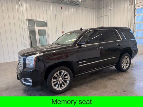 Used 2020 GMC Yukon Denali w/ Denali Premium Package image 8