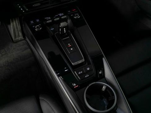 Used 2020 Porsche 911 Carrera S image 22