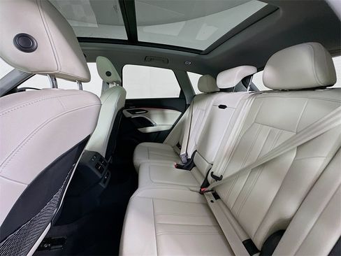 New 2025 Audi Q5 Premium Plus image 17