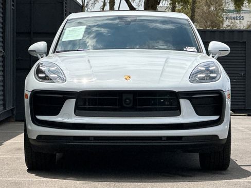 Used 2026 Porsche Macan AWD/4WD image 11