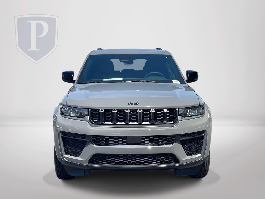 New 2027 Jeep Grand Cherokee Altitude AWD/4WD image 3