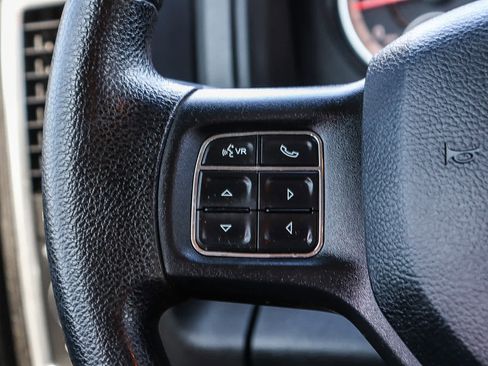 Used 2017 RAM 1500 Classic SLT image 18