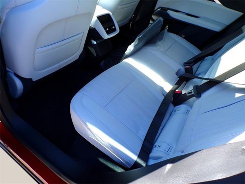 New 2025 Cadillac Lyriq Luxury image 7