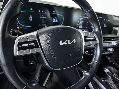 Used 2025 Kia Telluride S AWD/4WD image 11