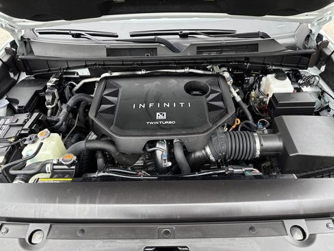 Used 2025 INFINITI QX80 Luxe AWD/4WD image 12