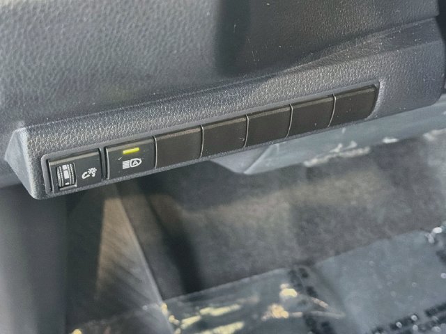 Used 2025 Toyota Corolla SE FWD image 10