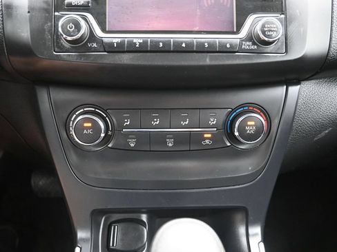 Used 2018 Nissan Sentra S FWD image 17